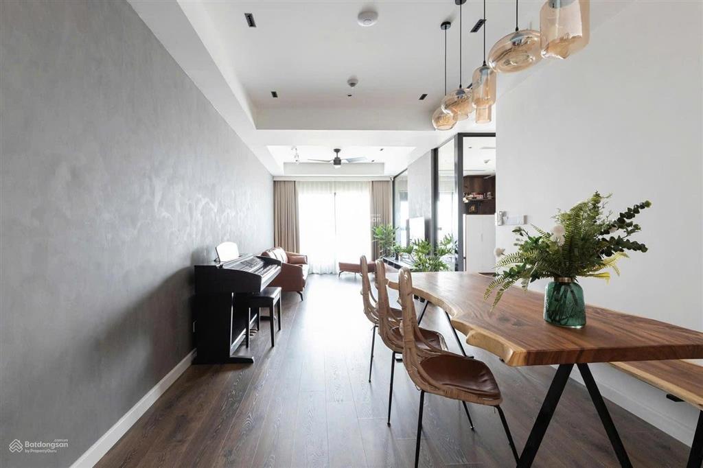 Cho thuê căn góc 3pn  102m kosmo tây hồ | view hồ tây  sông hồng cực hiếm | có slot ô tô