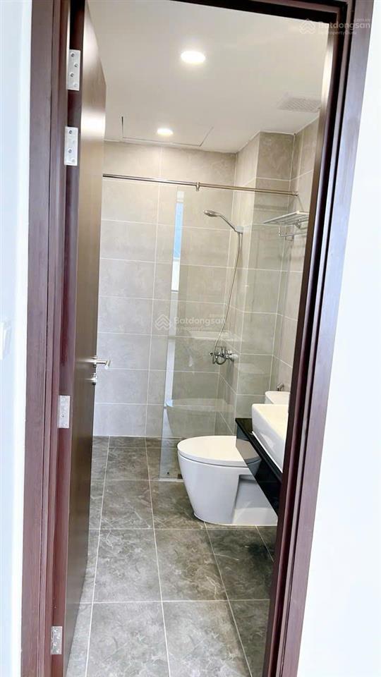 Bán lỗ căn góc 3pn rẻ nhất dự án c sky view