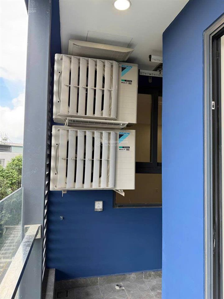 Bán lỗ căn góc 3pn rẻ nhất dự án c sky view