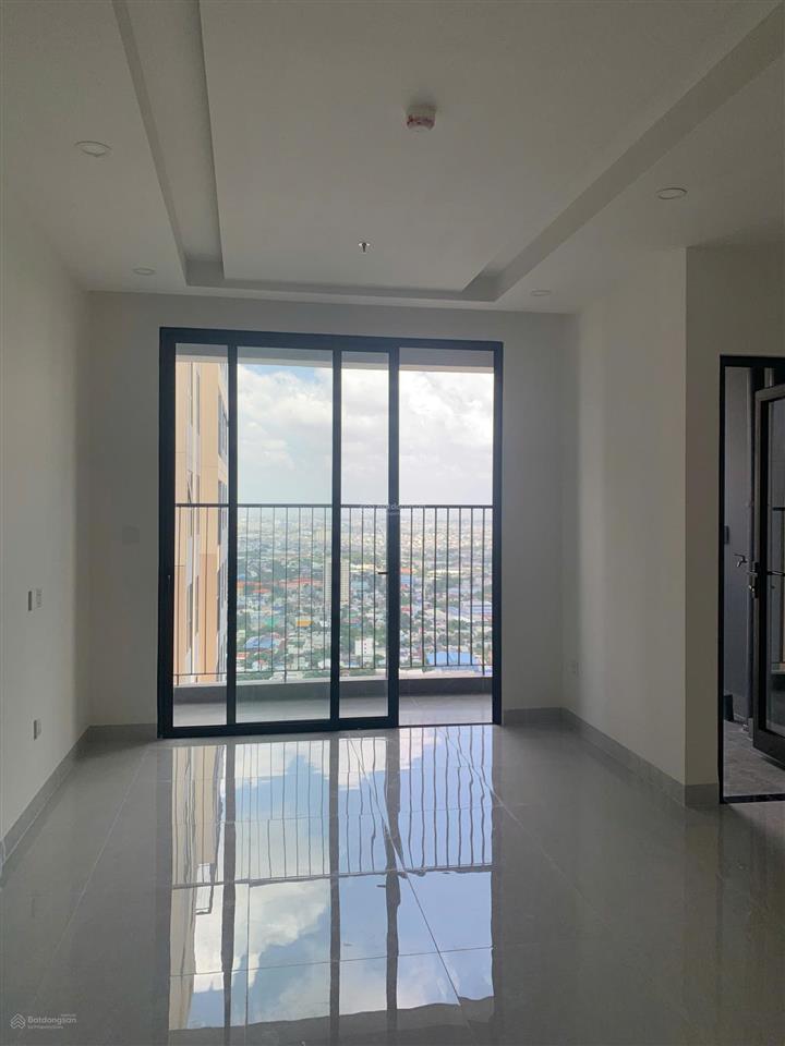 Giá 6,5tr  2pn  2wc có 2 máy lạnh, rèm, giàn phơi, bao phí ql tại a&t sky garden