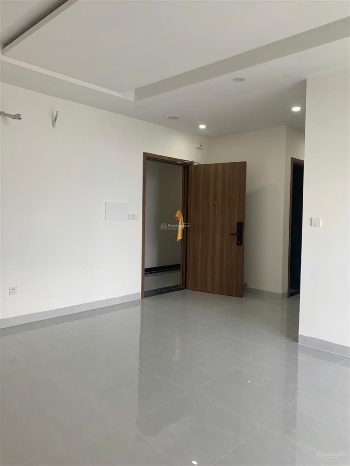 Giá 6,5tr  2pn  2wc có 2 máy lạnh, rèm, giàn phơi, bao phí ql tại a&t sky garden