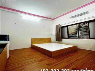 Cho thuê phòng trọ studio cửa sổ giá rẻ quận 10