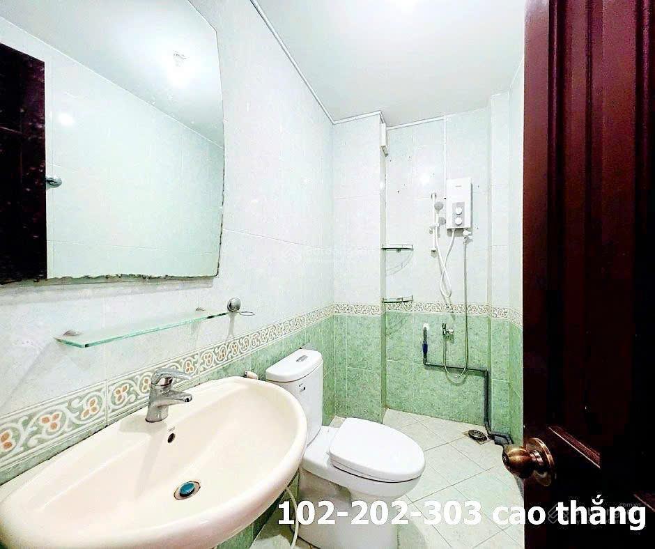 Cho thuê phòng trọ studio cửa sổ giá rẻ quận 10