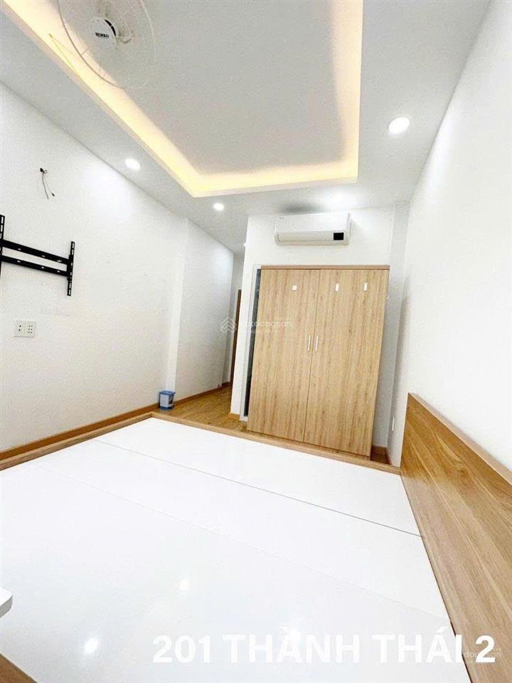 Bán nhà hxh thành thái quận 10  5 tầng, 7pn  hđt 30tr/tháng  giá 9,5 tỷ thương lượng