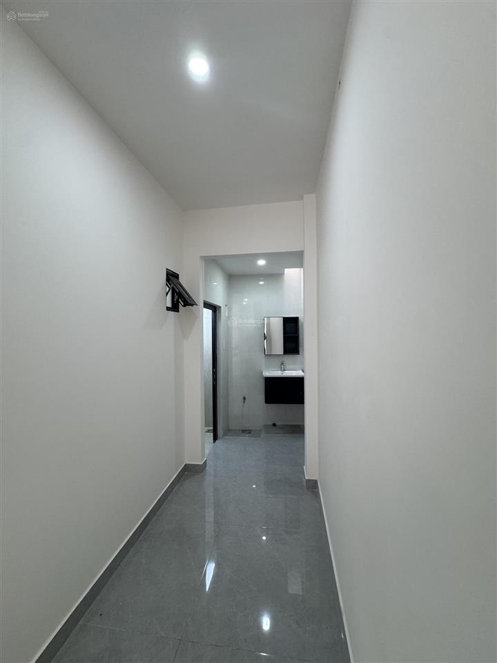 Lê trọng tấn vào nhà chỉ 5p, dt 5x14m, 3 tỷ nhỉnh còn tl