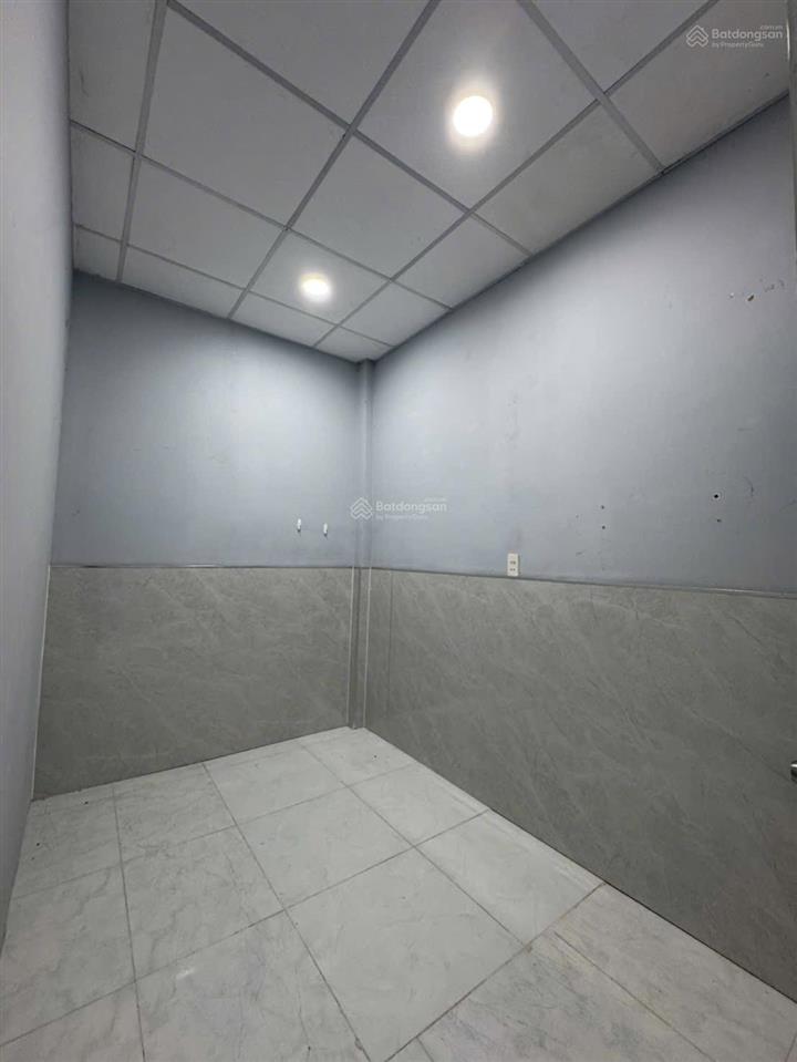 2t nhỉnh ở ngay nhà kế aeon tân phú, 2 tầng, đầy đủ tiện ích xung quanh