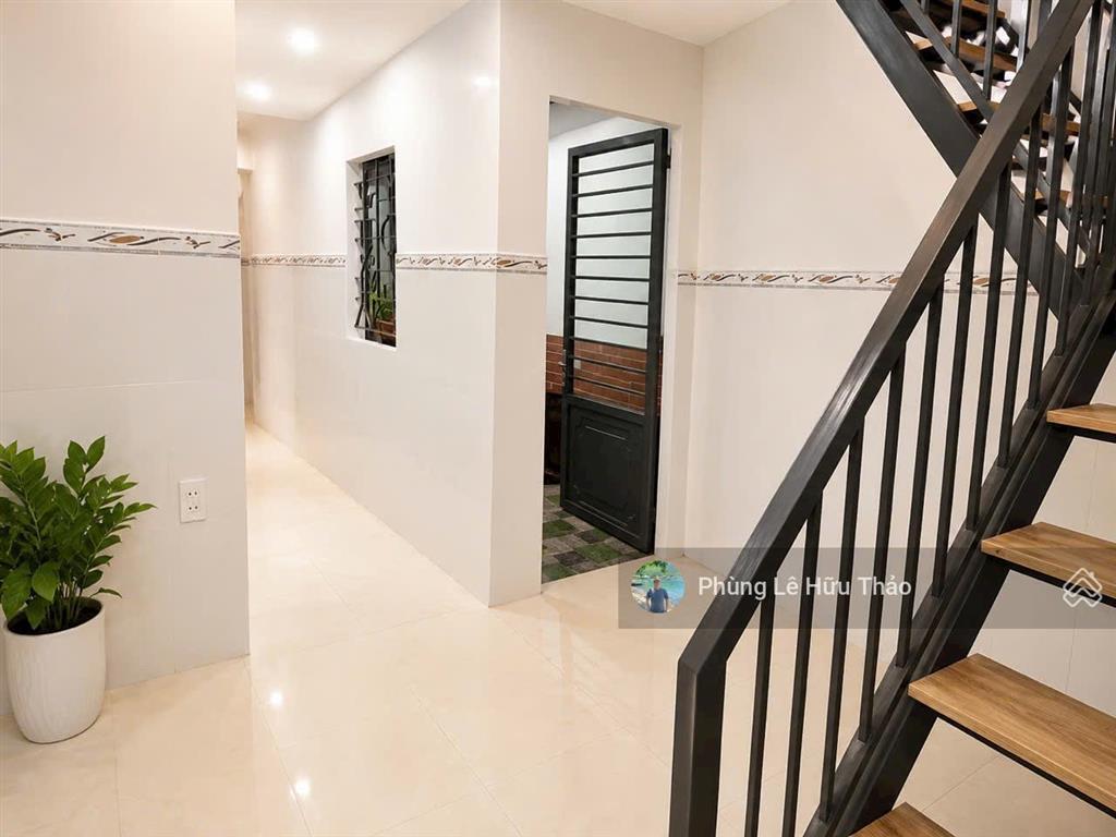 Chính chủ gửi bán nhà gác lửng đúc kiệt ô tô tô hiệu đang có dòng tiền cho thuê đều đặn