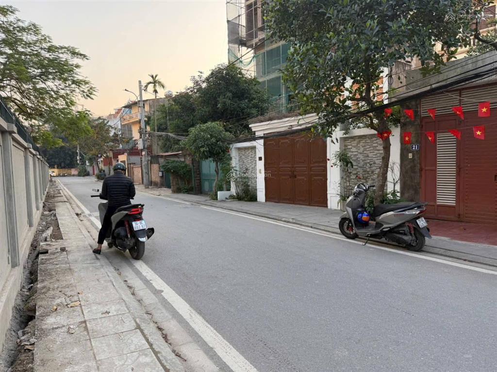 Bán nhà khu phân lô a38 tư đình 260m², mt 8,5m nhà cấp 4 ôtô tránh nhau vỉa hè, giá 51tỷ