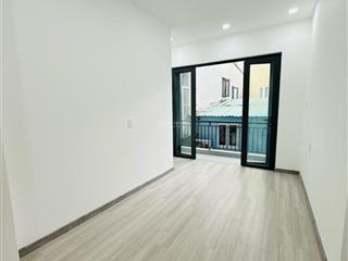 Bán gấp nhà đẹp hẻm 4m cách 10m ra hẻm ô tô đường 3 tháng 2,giá 6.5 tỷ.