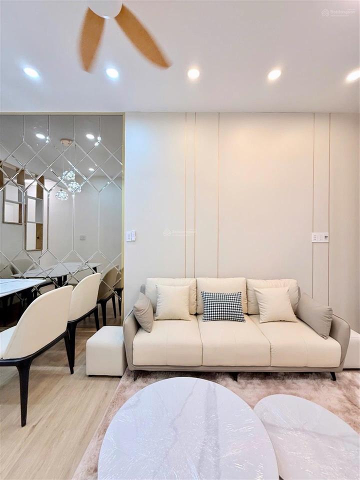 Rộng là được 5m x 10m, cách 1 căn ra mặt tiền thông nguyễn tri phương q10 nhỉnh 5tỷ