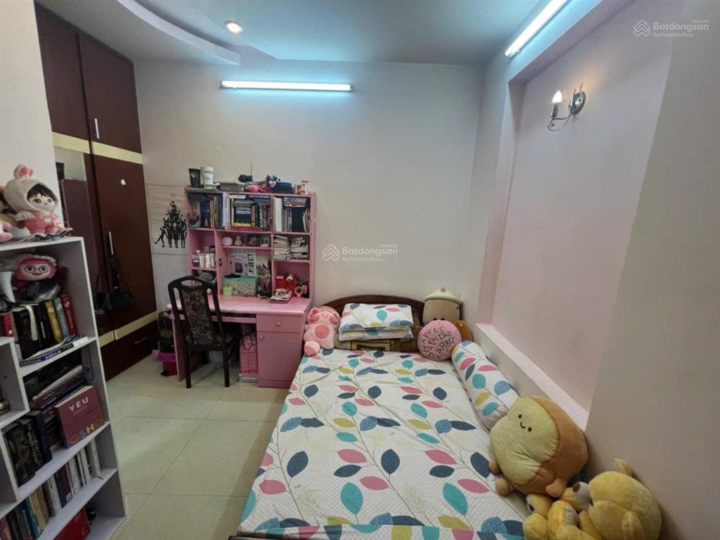 Bán gấp nhà riêng tại cao thắng, 11,9 tỷ, 45m2, 5pn, 5wc