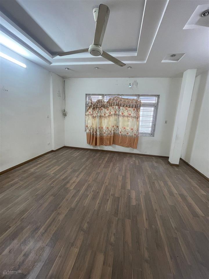 ** bán nhà lô góc trương định  hbt ,dt 30m, 5 tầng , mt 4.6m , 15m ra phố , chủ thiện chí bán