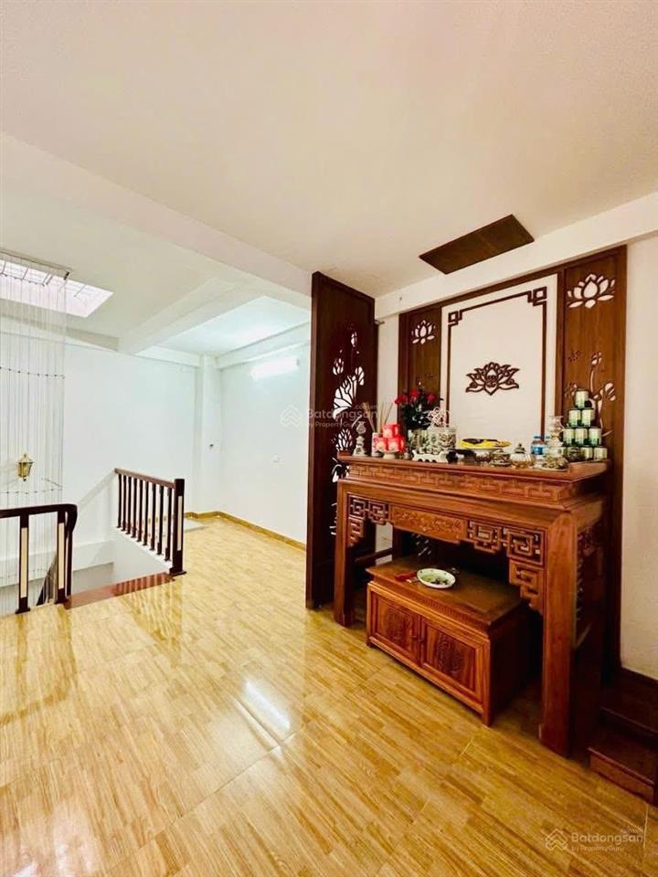 ** bán nhà phố chùa quỳnh  hbt , dt 40m, 5 tầng , mt 3.6m, nhà đẹp full nội thất ,sổ vuông nở hậu