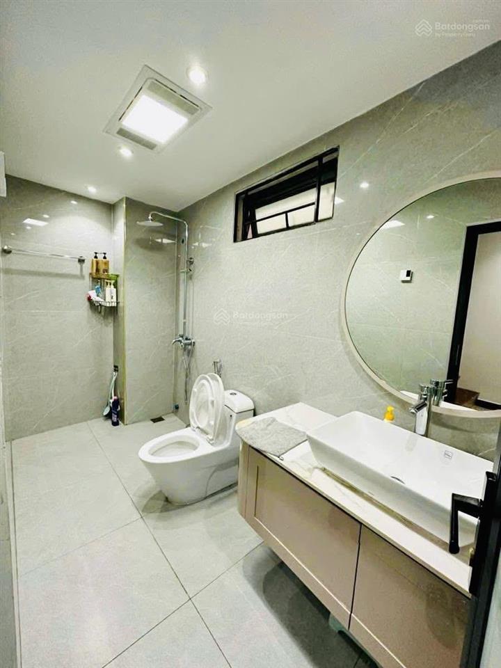 ** bán nhà phố chùa quỳnh  hbt , dt 40m, 5 tầng , mt 3.6m, nhà đẹp full nội thất ,sổ vuông nở hậu