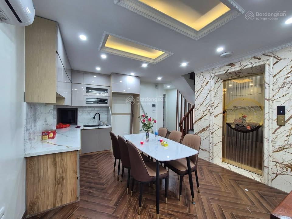 Bán nhà siêu đẹp phố nguyễn cao  hbt, dt 47m ,6 tầng thang máy , mt 4m, full nội thất