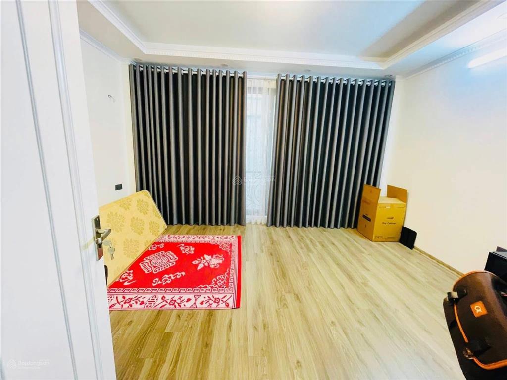 Chủ hạ chào 1.4 tỷ phân lô trung kính, cầu giấy 33m2 5 tầng mới, 3 phòng ngủ, mt 5m, giá còn bớt