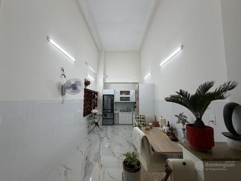 Giảm giá, tôn thất tùng quận 1, hẻm ô tô, dt 63m2 5 tầng. chỉ hơn 13t