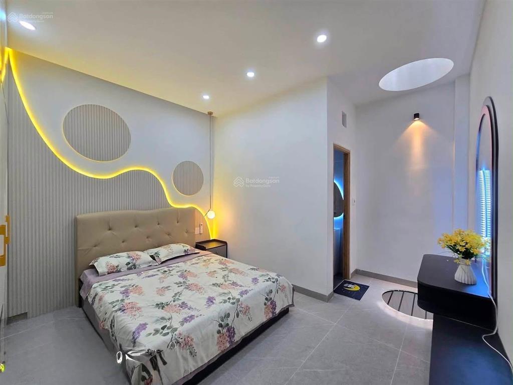 Cần tiền bán gấp nhà riêng đường lã xuân oai, tp hcm 60m2 chỉ 6tỷ250