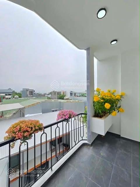 Cần tiền bán gấp nhà riêng đường lã xuân oai, tp hcm 60m2 chỉ 6tỷ250