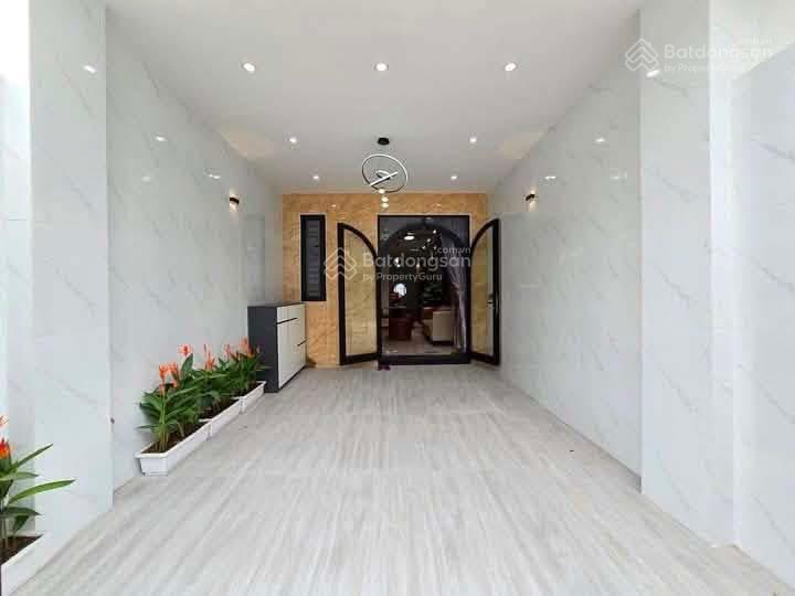 Cần tiền bán gấp nhà riêng đường lã xuân oai, tp hcm 60m2 chỉ 6tỷ250