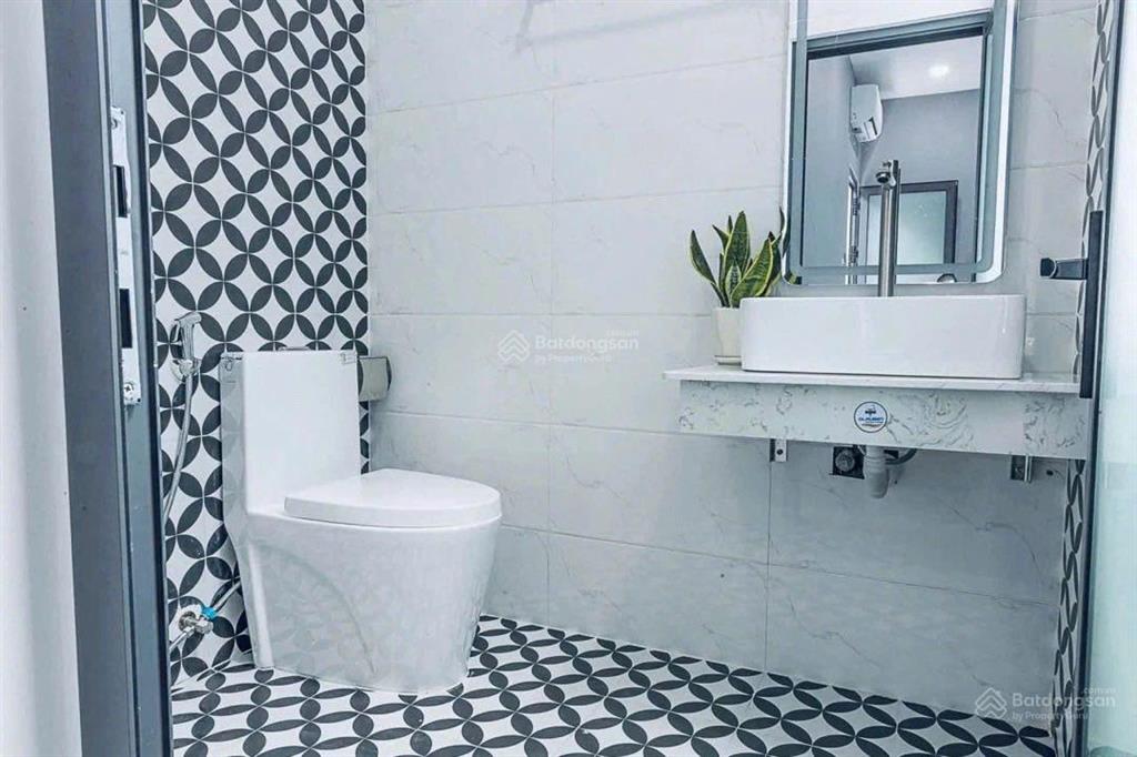 Nhà giá ngộp đường lê thị riêng, quận 12/48m2 giá chỉ 4 tỷ 250