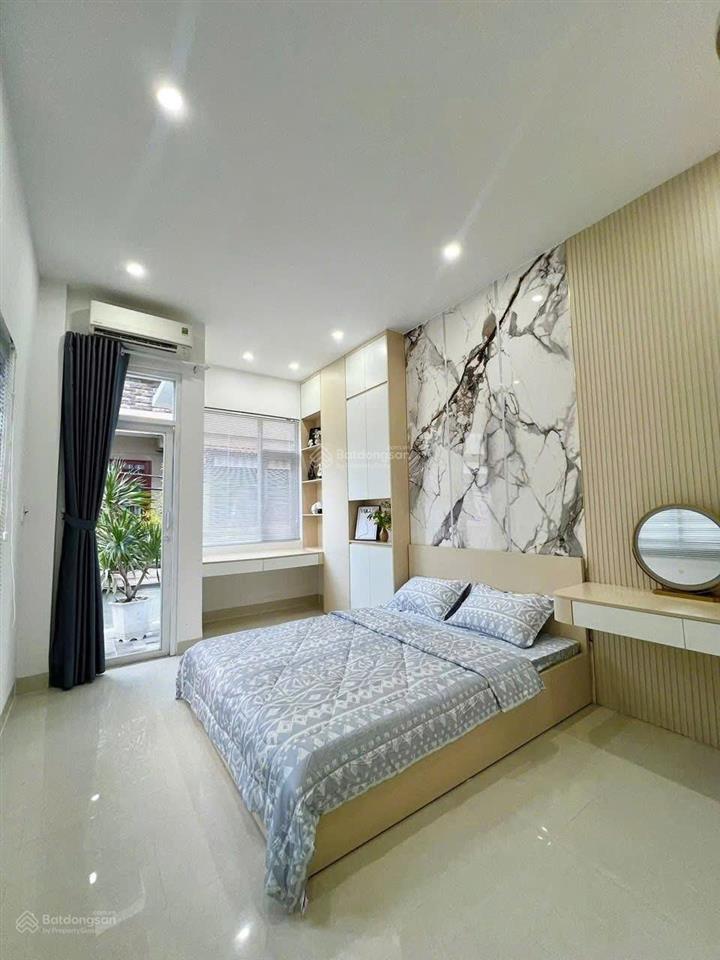 Cần tiền bán gấp nhà sư vạn hạnh chỉ 5tỷ550  48m2 (3pn, 4wc)