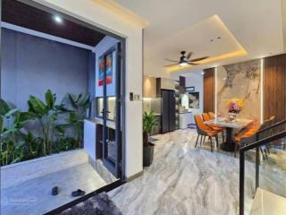 Bán gấp nhà giá chỉ 4 tỷ 7 đường tạ quang bửu, q10  44m2 (2pn, 3wc)