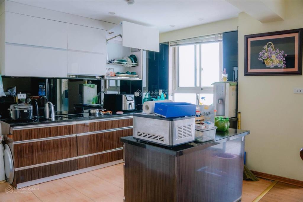 Hàng hiếm. cc 101 láng hạ. 165m2. 3n2vs. tầng 12. slot oto. giá 14.3ty