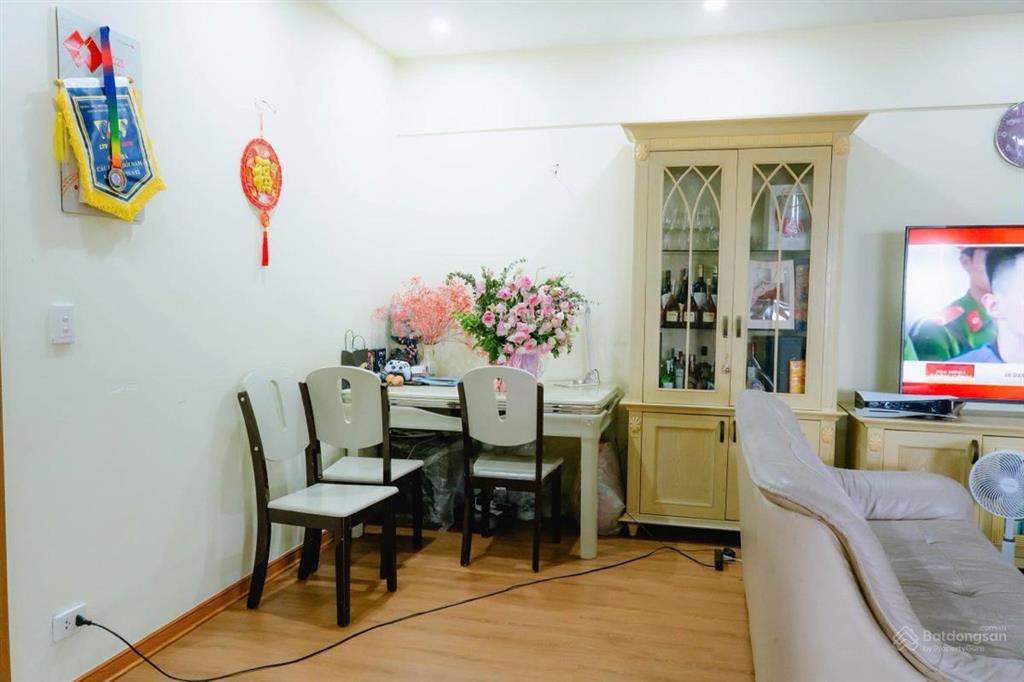 Hàng hiếm. cc 101 láng hạ. 165m2. 3n2vs. tầng 12. slot oto. giá 14.3ty