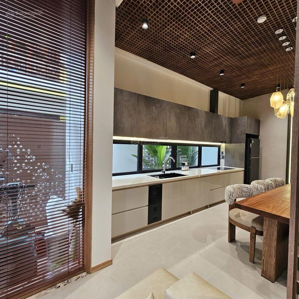 Bán nhà kiệt ô tô lô góc phạm cự lượng full nội thất cao cấp. cơ hội sở hữu ngôi nhà đẹp.