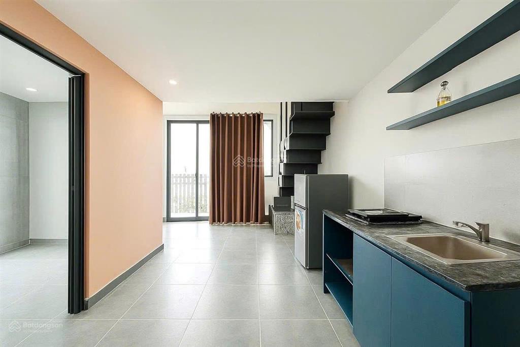 Chính chủ cho thuê tòa nhà mặt phố 102 phòng tại phan văn hớn (giá thương lượng)