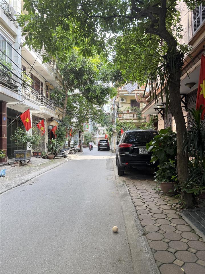 Gấp  nhà phân lô vip trần quốc hoàn  hai thoáng oto tải đỗ cửa  giá đầu tư ở kết hợp cho thuê