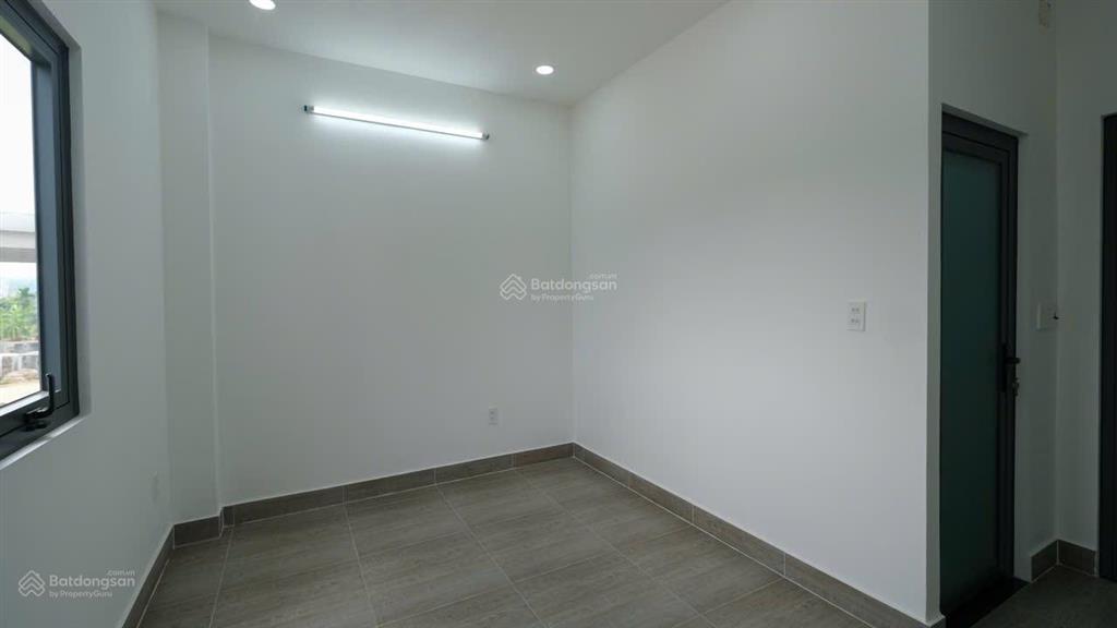Bán nhà riêng tại hẻm 99, đường 6, 5,3 tỷ, 62,4m2, giá tốt chỉ với
