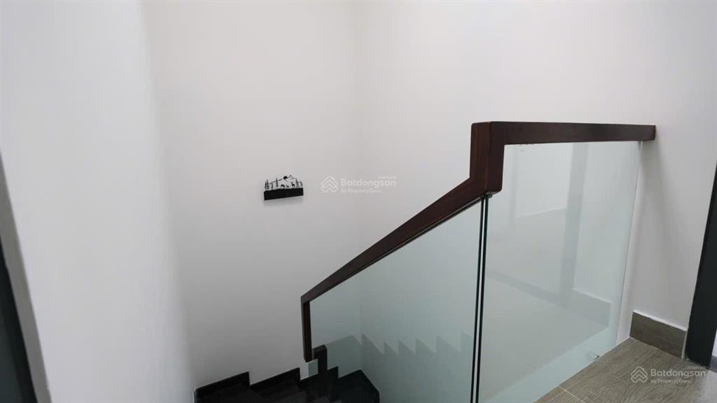 Bán nhà riêng tại hẻm 99, đường 6, 5,3 tỷ, 62,4m2, giá tốt chỉ với
