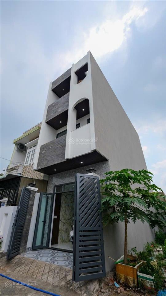 Bán nhà riêng tại hẻm 99, đường 6, 5,3 tỷ, 62,4m2, giá tốt chỉ với