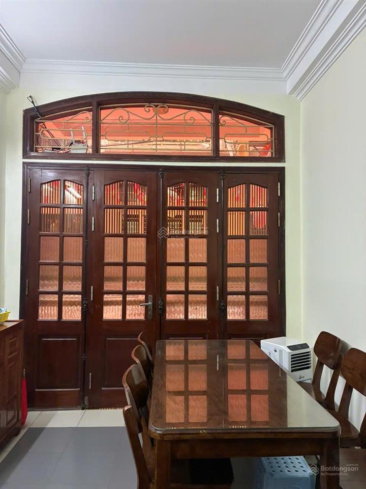 Bán nhà riêng 34.3m2, nhà xây 5 tầng kiên cố, mỗi tầng 1 phòng ngủ, 1 nhà vệ sinh, 1 phòng thờ