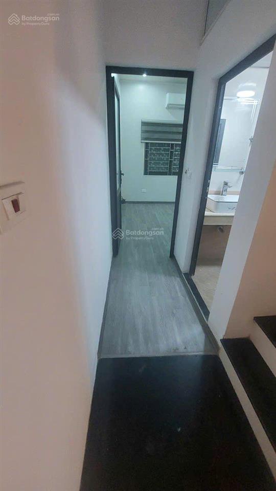Chính chủ cần bán nhà trong ngõ chùa liên phái, phố bạch mai, đầu phố huế