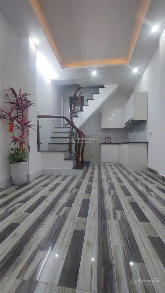 Chính chủ cần bán nhà trong ngõ chùa liên phái, phố bạch mai, đầu phố huế