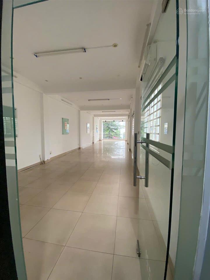 Chính chủ cho thuê văn phòng 80m2 mặt tiền phạm văn đồng (có thỏa thuận)