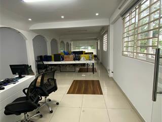 Chính chủ cho thuê văn phòng 80m2 mặt tiền phạm văn đồng (có thỏa thuận)