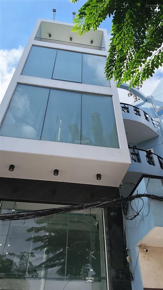 Chính chủ cho thuê văn phòng 80m2 mặt tiền phạm văn đồng (có thỏa thuận)