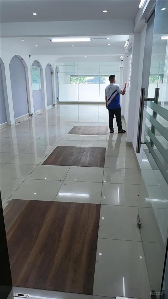Chính chủ cho thuê văn phòng 80m2 mặt tiền phạm văn đồng (có thỏa thuận)