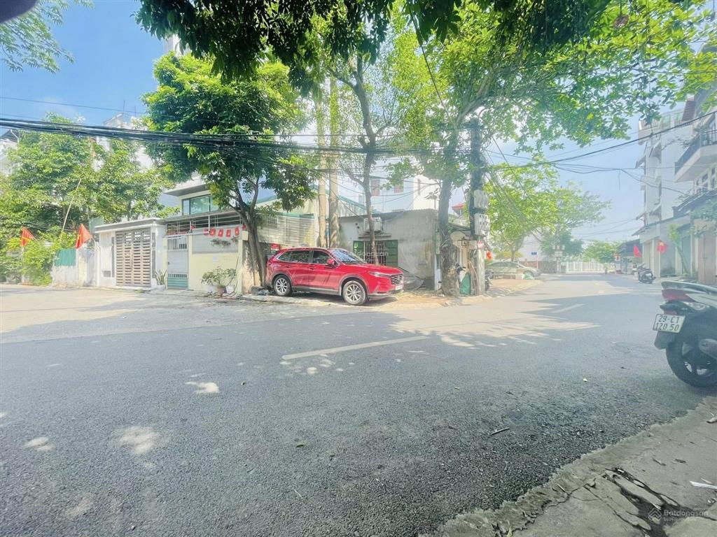 Mặt phố giang biên, 97m² x 4 tầng, 2 thoáng trước sau, ô tô tránh, kd, giá chỉ như nhà trong ngõ.