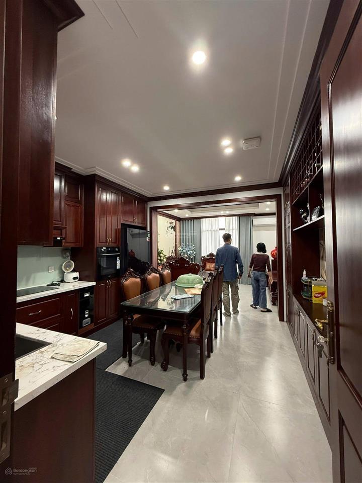Shophouse bình minh garden đức giang, 81m² x 5t, thang máy, giá tốt