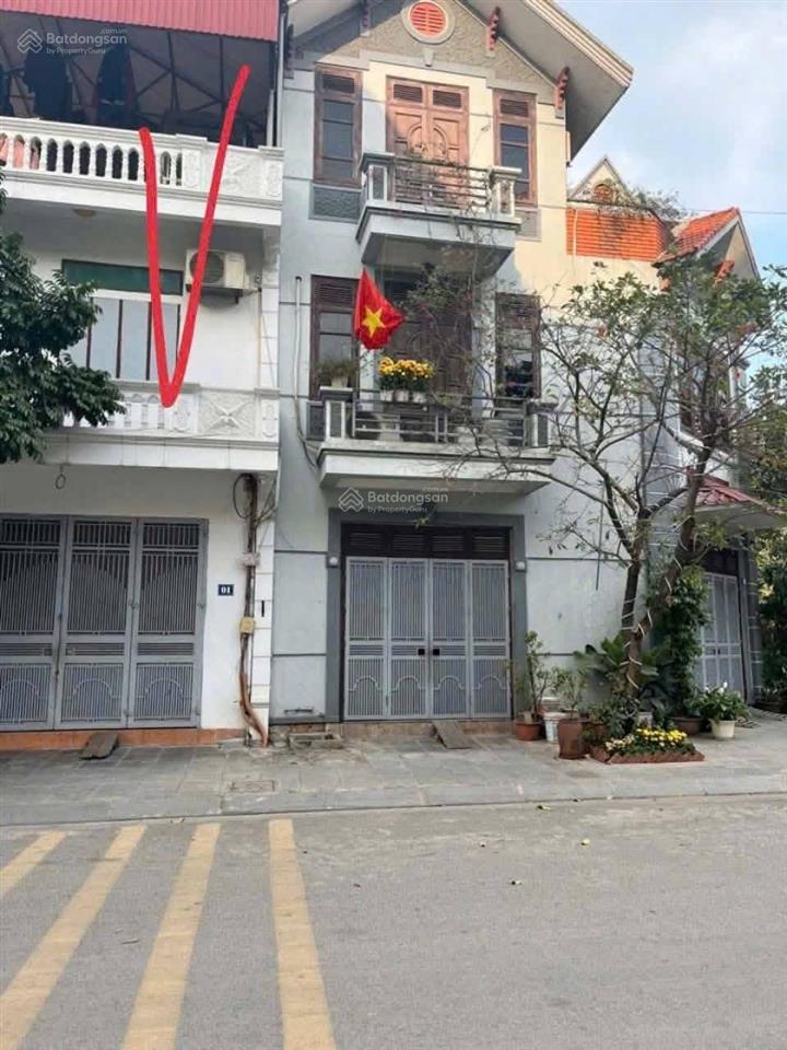 Phân lô tđc thanh am 58.5m x 3 tầng mt 5.4m đường hè rộng hơn mặt phố.