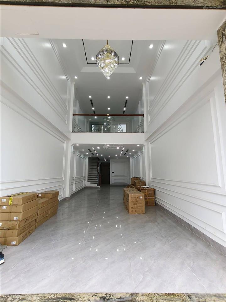 Mặt phố nguyễn văn cừ 62m x 7 tầng thang máy 2 mặt thoáng kinh doanh đỉnh