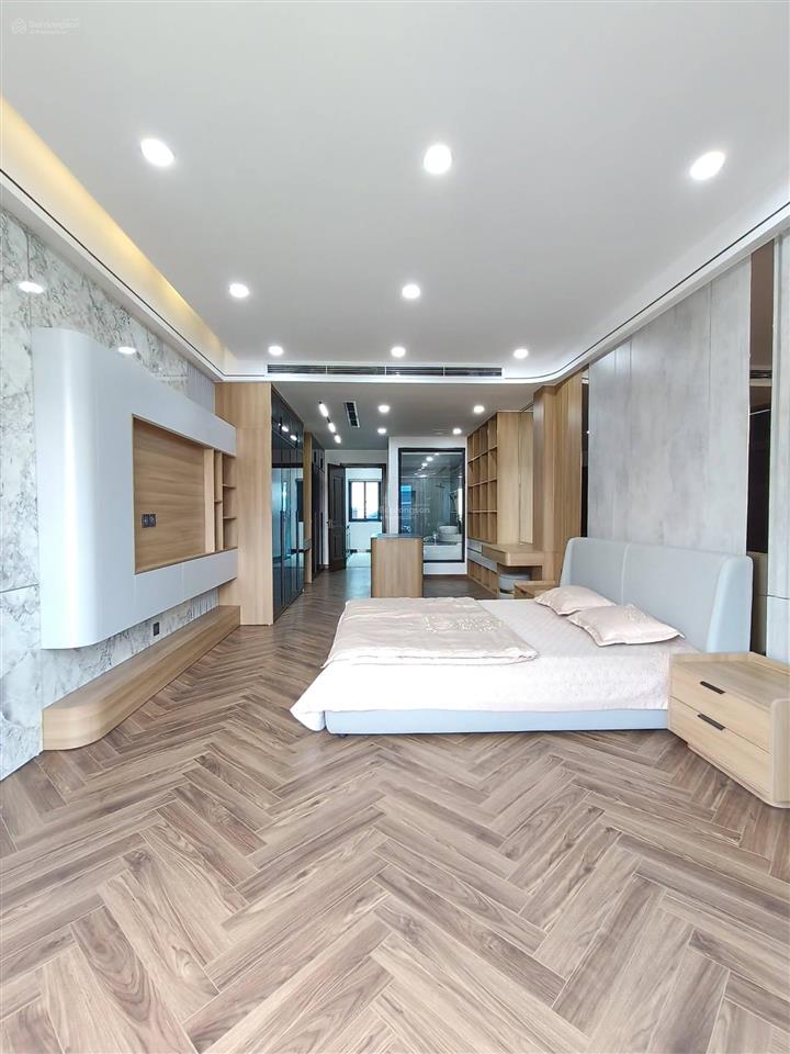 Mặt phố nguyễn văn cừ 62m x 7 tầng thang máy 2 mặt thoáng kinh doanh đỉnh