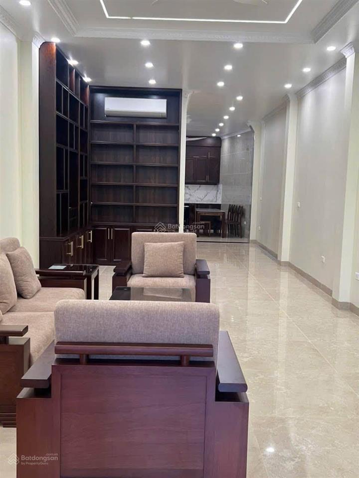 Đầu phố ngô gia tự 100m x 6 tầng thang máy vỉa hè, ô tô tránh, kinh doanh giá cực tốt