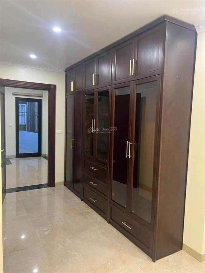 Đầu phố ngô gia tự 100m x 6 tầng thang máy vỉa hè, ô tô tránh, kinh doanh giá cực tốt