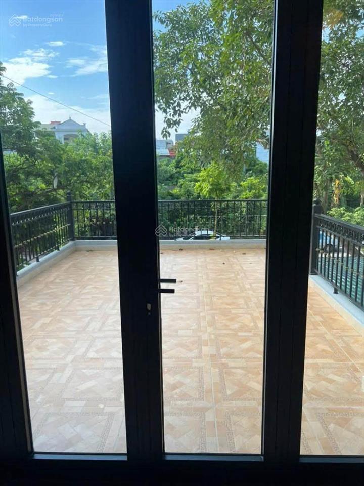 Đầu phố ngô gia tự 100m x 6 tầng thang máy vỉa hè, ô tô tránh, kinh doanh giá cực tốt